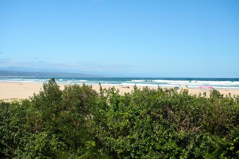 7 Bedroom Property for Sale in Lookout Beach Western Cape